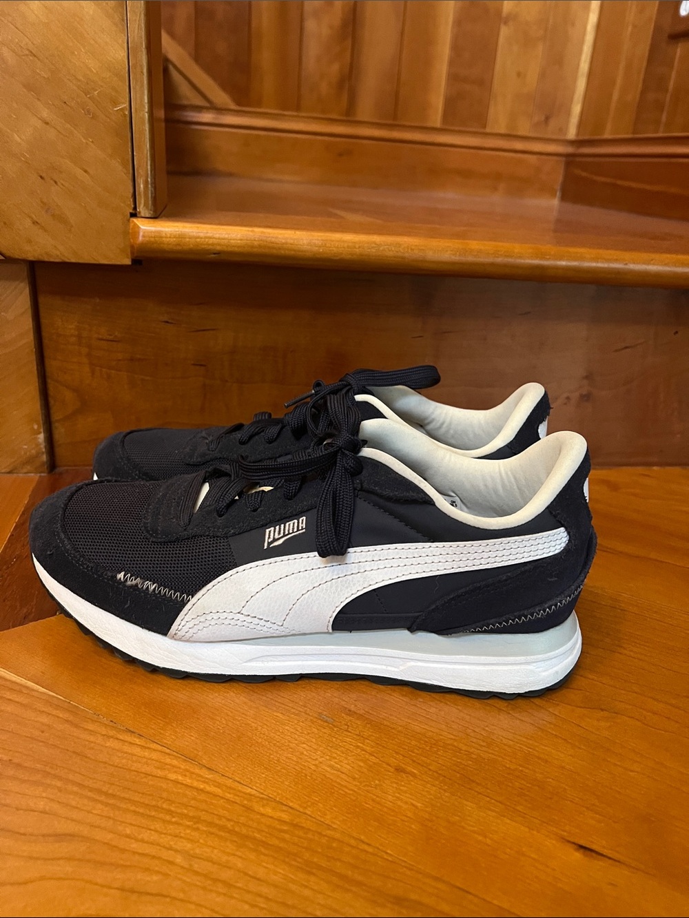 Puma Men's Navy &  White Low-Top Sneakers